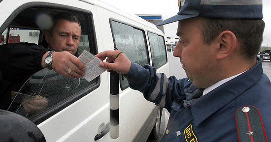 Оформить водительские права иностранцу в Москве